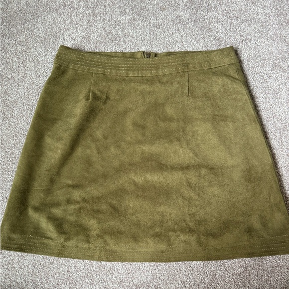Abercrombie & Fitch Khaki Mini Skirt - Picture 3 of 3